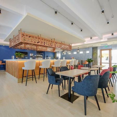 Hotel Piccadilly Mamaia Exteriör bild