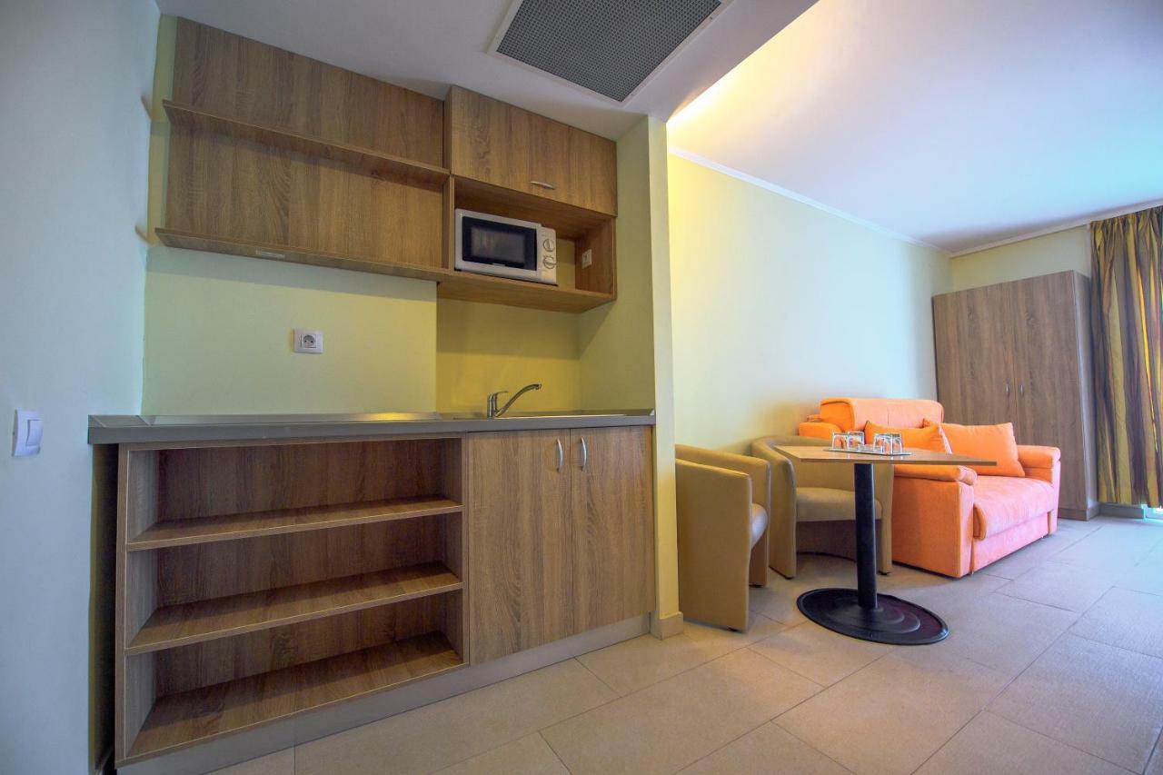 Hotel Piccadilly Mamaia Exteriör bild