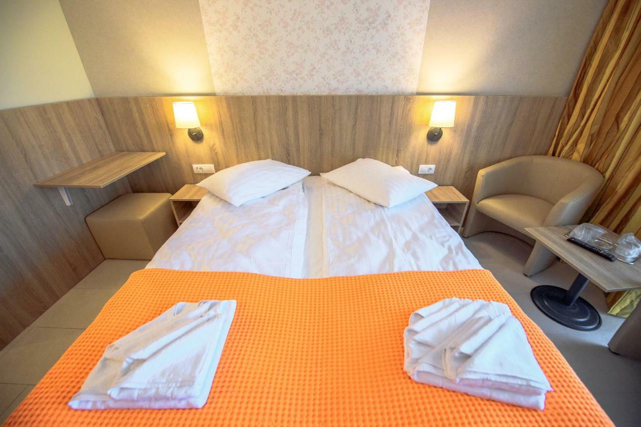 Hotel Piccadilly Mamaia Exteriör bild